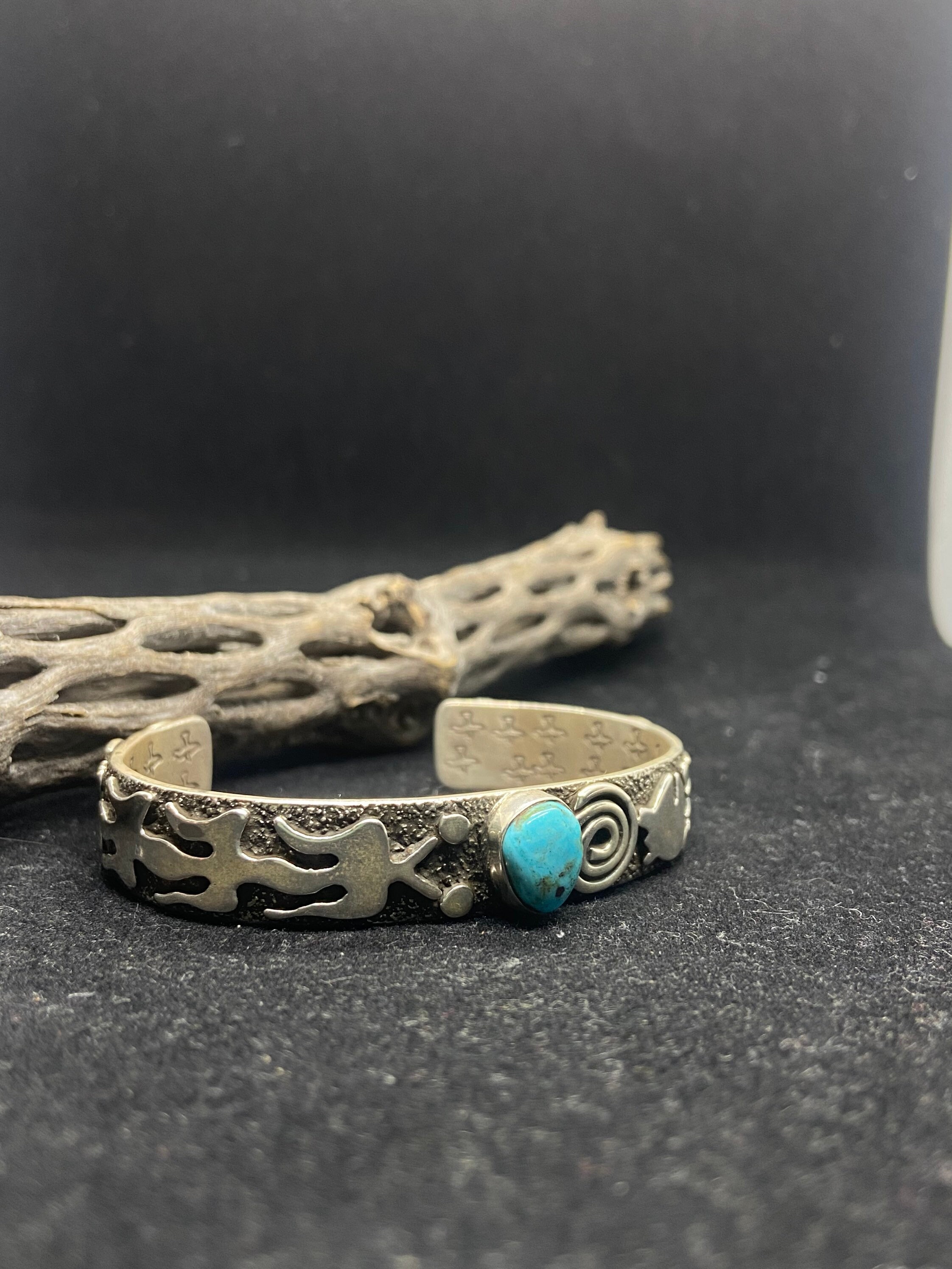 NAVAJO Alex Sanchez ネイティブ スタンプワーク バングル NAVAJO Alex Sanchez ネイティブ スタンプワーク バングル