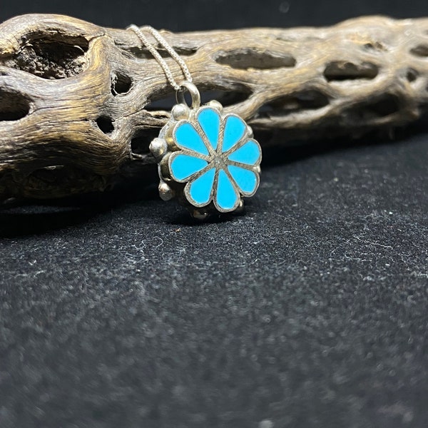 Handmade Native American Zuni Inlay sleeping beauty turquoise Sterling silver flower Necklace / pendant