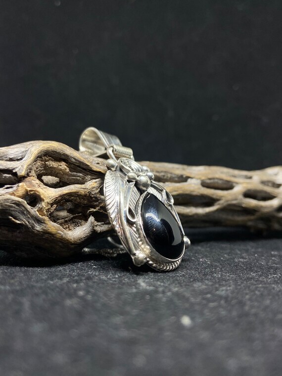 Mesmerizing Vintage Signed Native American Navajo 8 Black Onyx Sterling Silver Necklace Mesmerizing Vintage Signed Native American Navajo 8 Black Onyx Sterling Silver Necklace