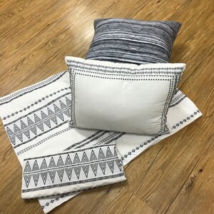 Tribal Bobo Bed Set, Includes 2 pillow cases and 2 small Throw Pillows