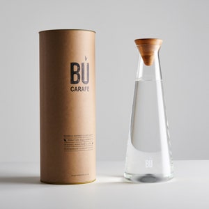 Mouth-Blown Glass Carafe with Bamboo Lid – Elegant Water Jug, 1.2L