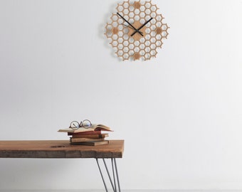 Silent Honeycomb Clock, Wooden Wall Clock, Beehive Clock, Bumblebee Clock, Wood Hexagon Clock, Geometric Clock, Minimalist Wall Clock