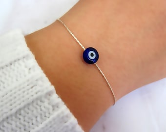 Bracelet en acier inoxydable Silver Evil Eye , Bracelet Dainty , Bracelet en argent , Bracelet d'amitié , Bracelet de demoiselle d'honneur , Bracelet perlé