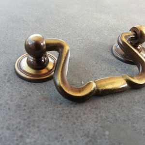 1 mango de latón vintage - mango para cajón y armario