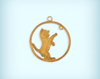 Cat Pendant Brass Stamping, Cat Charm Raw Brass Stamping ( 1 )