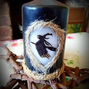 Witch on Broomstick Pressed Botanicals Black Candle - Oshibana