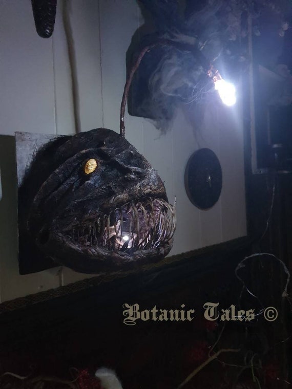 Angler Fish Trophy Lantern-faux Taxidermy-abyss Creature Wunderkammer Scary  Fish-whimsical Art Victorian Gothic Ocean Curiosity 