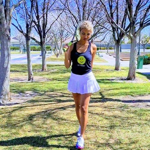 Damen Hit Happy Racer Back Tank Top - Perfektes Geschenk für den Tennisliebhaber