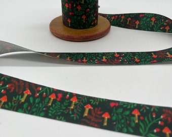 2 metres of Autumnal 25 mm wide ribbon. Featuring woodlands with cheery toadstools . Perfect for present wrapping.