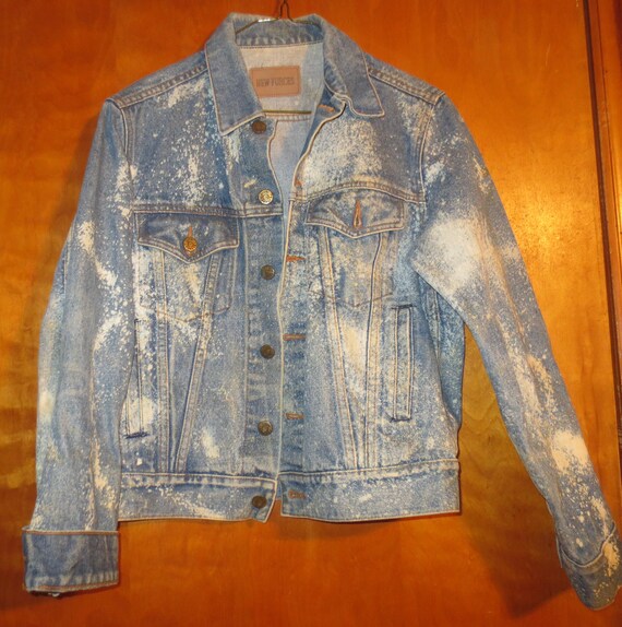 Totally 80/'s Button-up Top