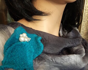 Wool felted brooch beaded with pearls Small turquoise pin Unique gift Felt fashion Valentine’s day gift Art to wear Contemporary felt