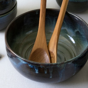 Ceramic Salad Serving Bowl, Medium Size Blue Pottery Dish