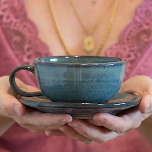 Pottery Cappuccino Cup and Saucer, Blue and White imagem 10