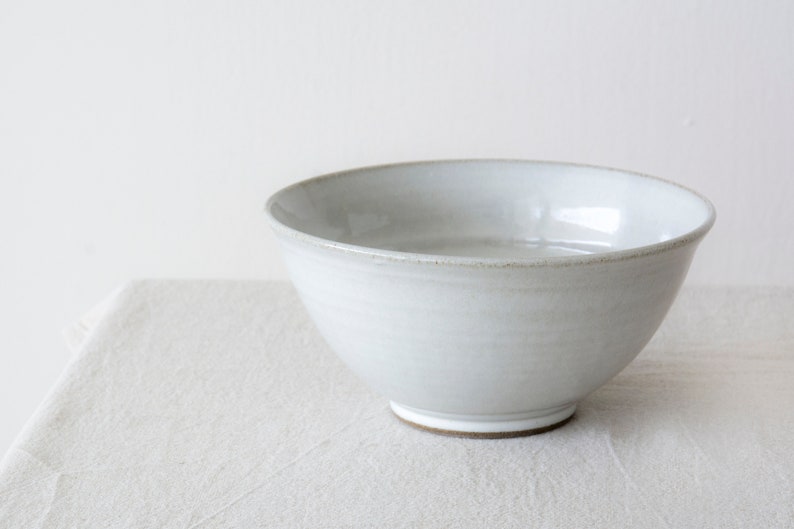 Pottery Noodles Bowls, Extra Large Ramen Bowls, Rustic Holiday Gift, 40 fl oz White