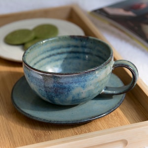 Pottery Cappuccino Cup and Saucer, Blue and White imagem 9