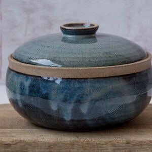 Round Ceramic Casserole Dish with Lid, 2 Sizes image 3