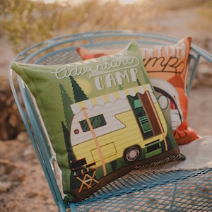 Happy Camper | Green | Pillow Cover | Camper Decorations | Throw Pillow | Vintage Camper | Camper Gifts | Camper Decor | Gift Ideas