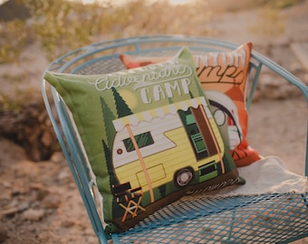 Happy Camper | Grünes | Kissenbezug | Camper Dekorationen | Kissen | werfen Vintage Camper | Camper Geschenke | Camper Dekor | Geschenkideen