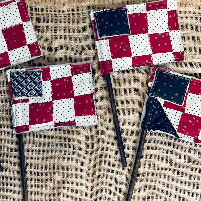 Handmade Flag Pattern Vintage Quilt Flag | Handmade Americana Folk Art Decor | Patriotic ...