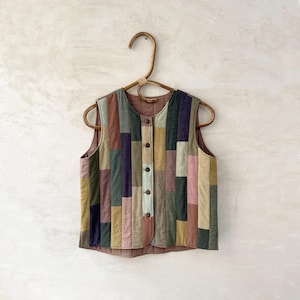 トップス iver&isla patchwork quilt pullover vest Iver and Isla patchwork quilt pullover in confetti