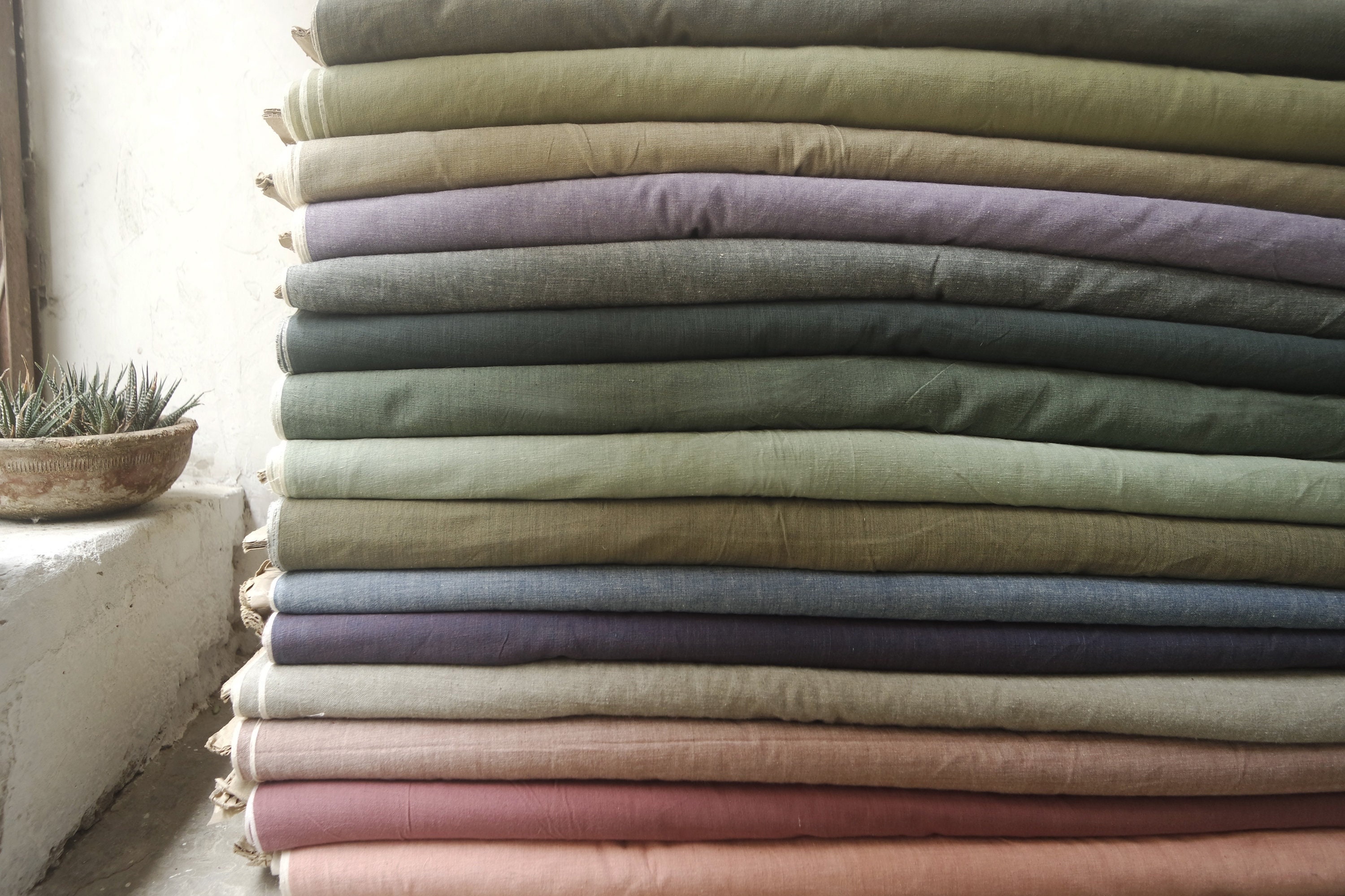 Plain 100% Cotton Fabric  UK's Best Price Guarantee! – Pound Fabrics