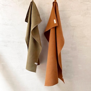 Set of 2 Handwoven Organic Cotton Honeycomb Hand Towels image 5