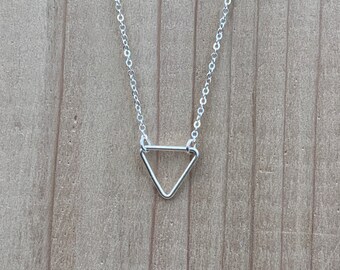Minimalistische Sterling Silber Dreieck Halskette