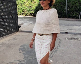 Chunky knit cape, off white poncho, wool knit coat,women short poncho, chunky knits, women wraps, wool cape coat, gifts for friends, ecru