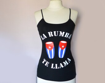 Zwarte tank top "Sambaballen u Lama" met conga's.