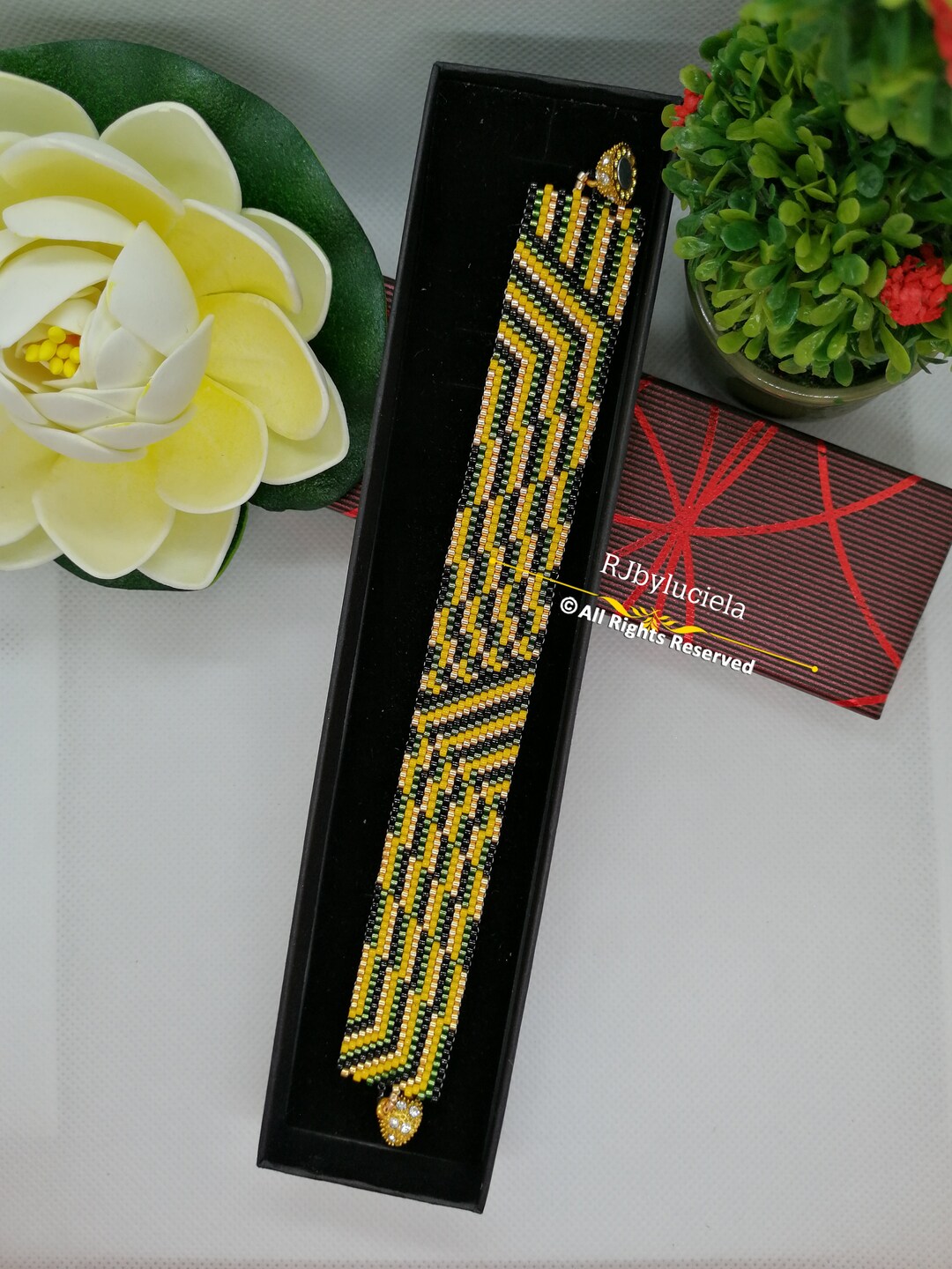 Mix and Match Line Peyote Pattern| Peyoted Pattern | Peyote Bracelet ...