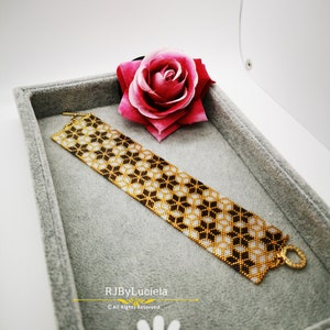 Flowers and Cubes  Peyote Pattern- Odd Count | peyoted pattern | peyote bracelet  | seed bead pattern | peyote beaded pattern  | peyote