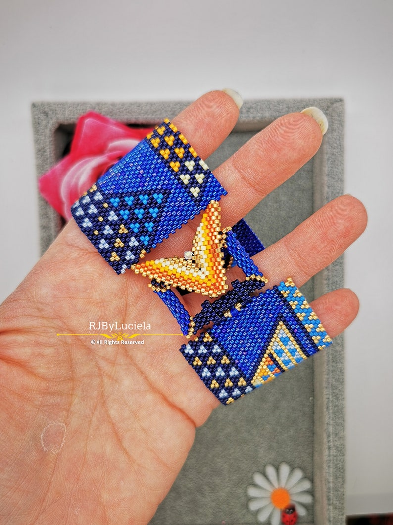 Colored Triangles Clasp Tutorial clasp tutorial beading pattern beading tutorial image 1