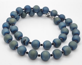 Kette Drusen - Achat Perlen Blau / Grün perlenkette Achatkette blaue perlen grüne perlen mit Swarovski® Kristallen Schwarz (669)