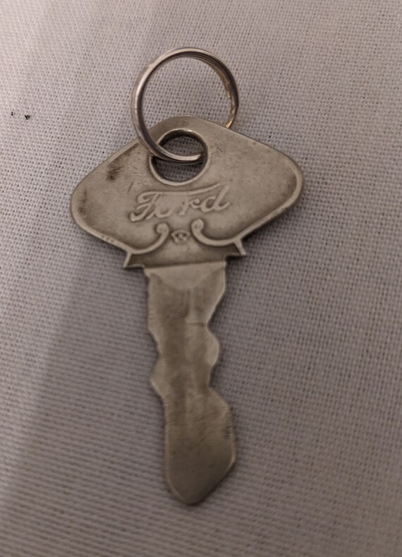 Very Rare Genuine Antique Ford Model T #64 Car Key - image 6