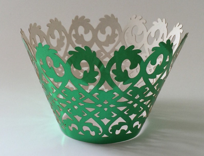 12 pcs Beautiful Metallic Shiny Green Lace damask Wedding Filigree Cupcake Liners Liner Baking Cup Cupcake Wrapper Wrappers Green Cupcake Wr