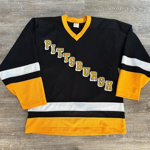 Vintage 90s CCM Pittsburgh Penguins Jersey hockey Embroidered Black Maska Large