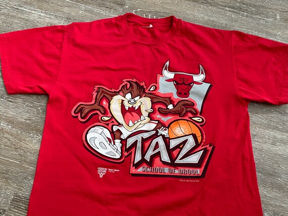 VTG 90s Chicago Bulls T Shirt Taz Devil Looney Tunes 1997 School 
