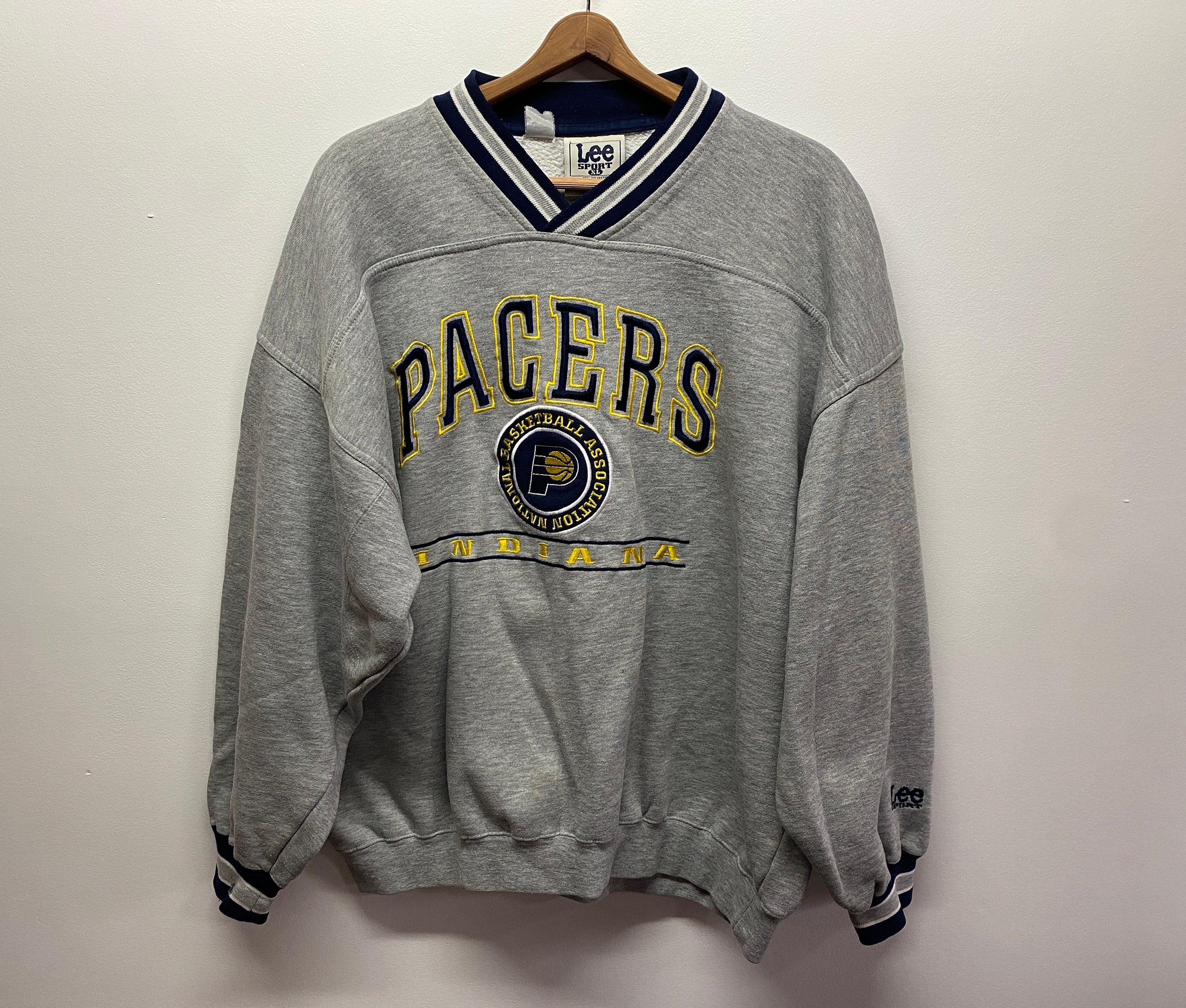 Indiana Pacers NBA Team kids Boys S (4) Pullover Long Sleeve Hoodie  Sweatshirt 