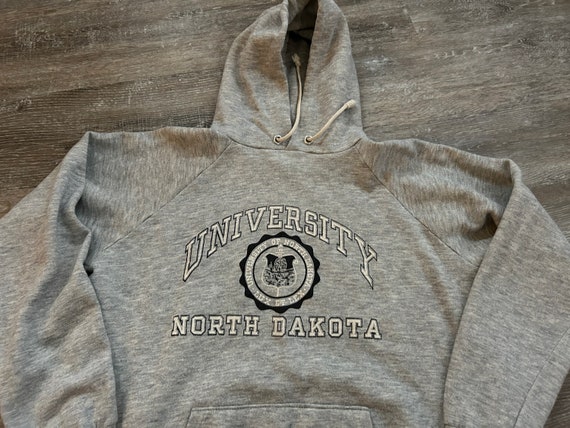 VTG 80s North Dakota university Hoodie Sweatshirt… - image 6