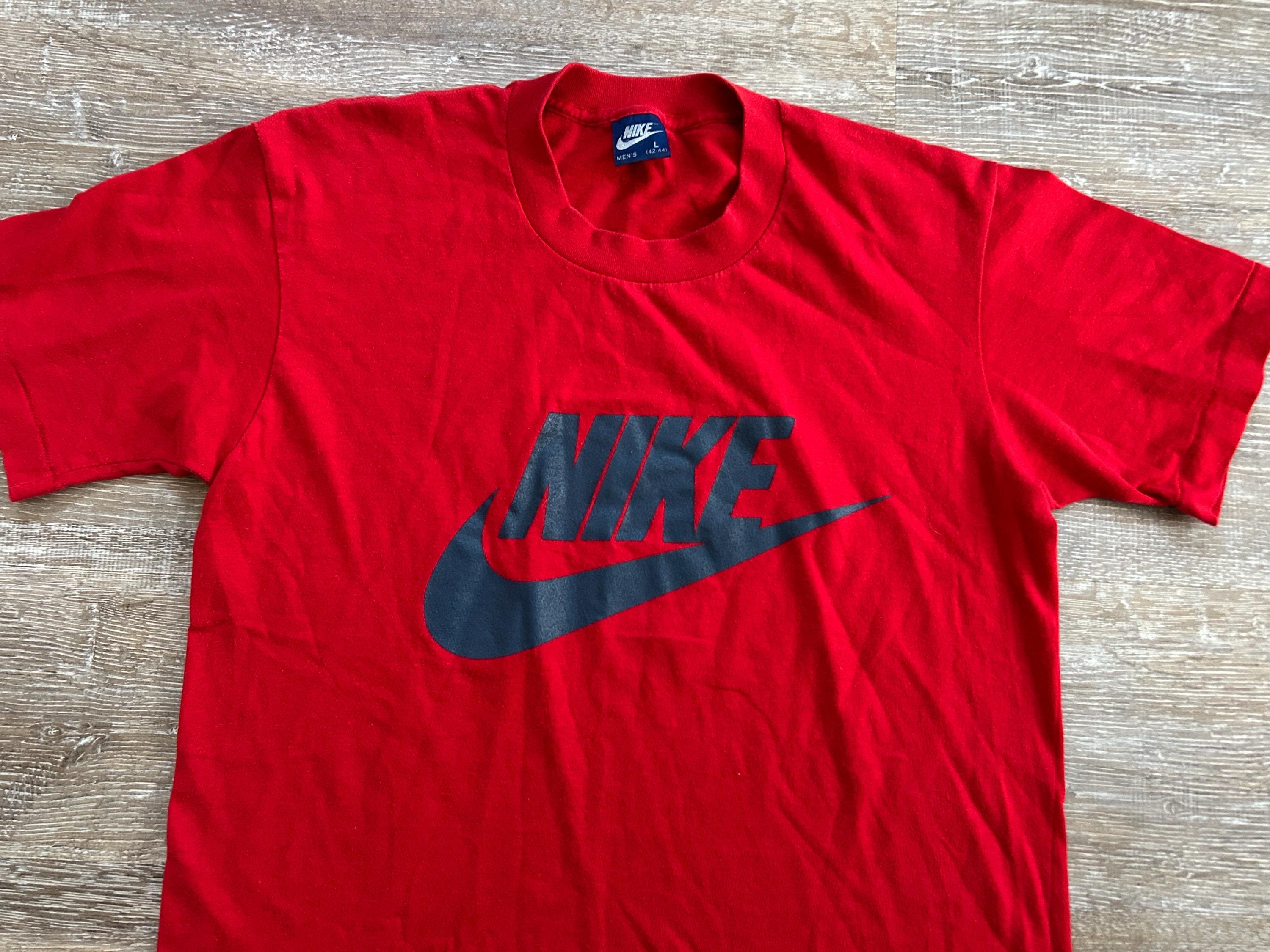 Vintage 80s NIKE Blue Tag Single Stitch Swoosh Logo Red T Shirt