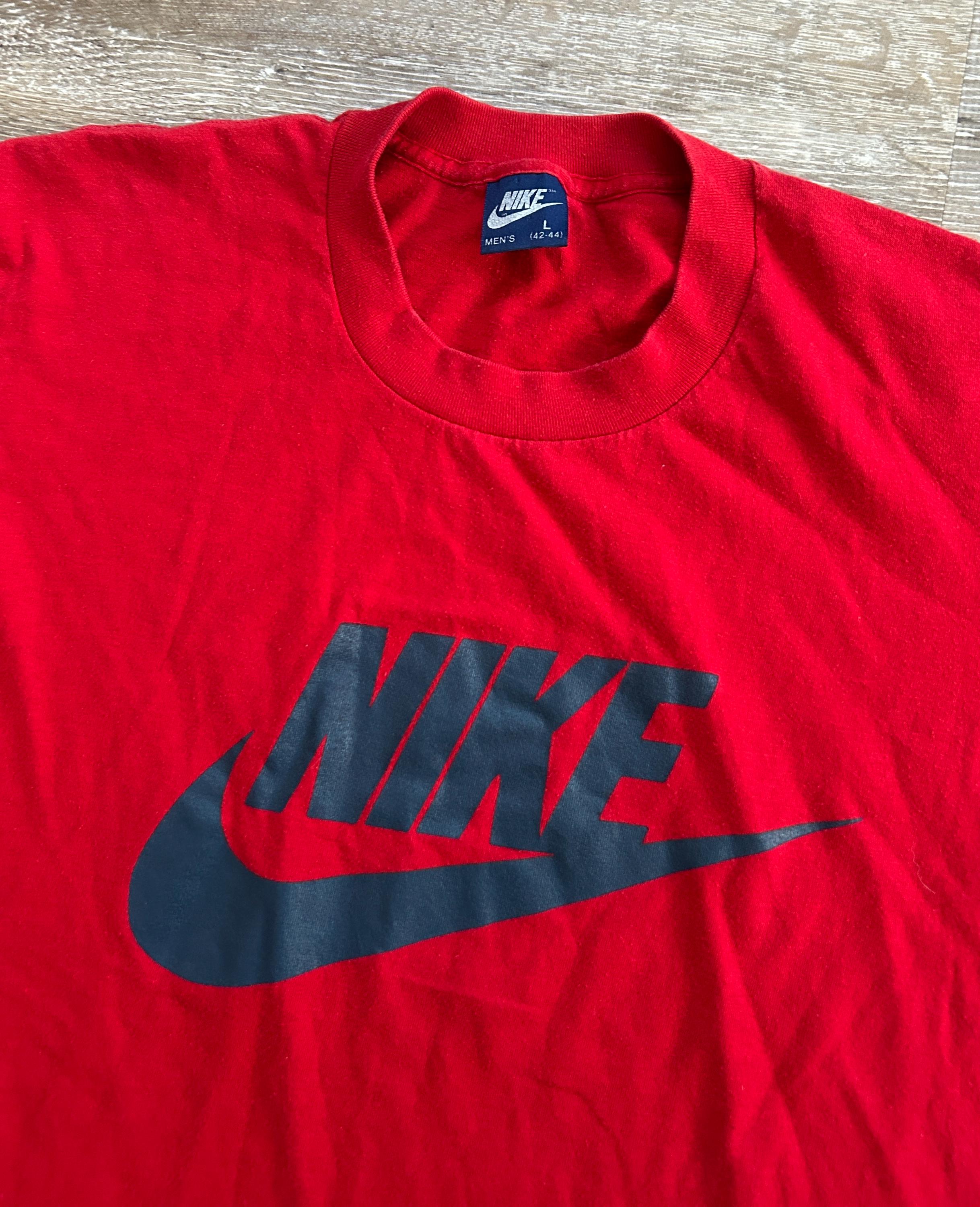 Vintage 80s NIKE Blue Tag Single Stitch Swoosh Logo Red T Shirt