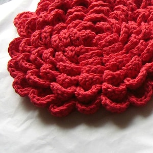 HÄKELANLEITUNG Topflappen ⨯ Topflappen Blumenblüte ⨯ Tee Untersetzer Küche ⨯ Kammzug PDF download ⨯ Grand Fleur von Warm and Woolly