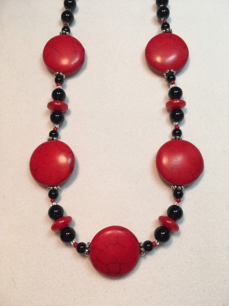 Handmade Red Howlite and Black Jasper Stones Czech Glass Beads Silver Daisies Solid Sterling Silver Lobster /& Closure Beaded Necklace