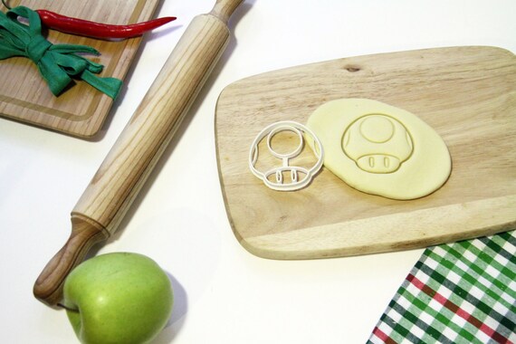 Star 1UP Super Mario Cookie Cutter Cupcake Topper Fondant Gingerbread Cutter