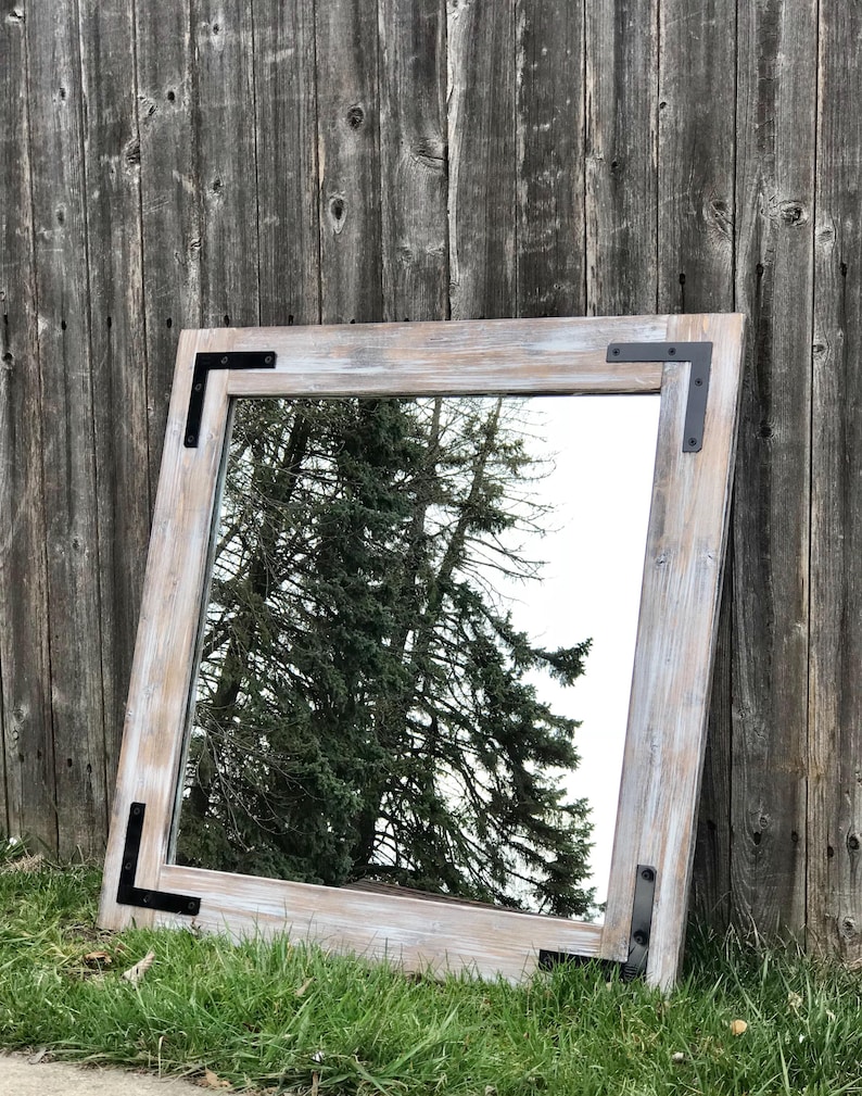 LIGHT WHITEWASH Farmhouse Mirror, Mirrors, Bathroom Mirror, Large Mirror, Wall Mirror, Vanity Mirror, Wood Mirror, Mirror, Rustic White Wood immagine 9