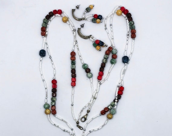 31"vintage seed bead necklace and earring set
