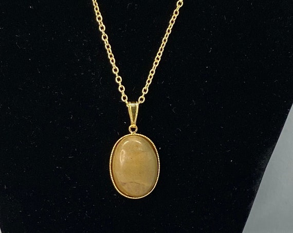 20" picture jasper pendant on gold