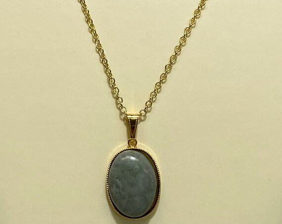 20" green aventurine pendant