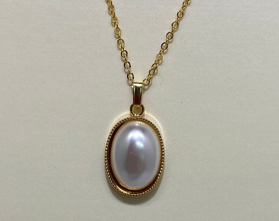 18" pearl pendant