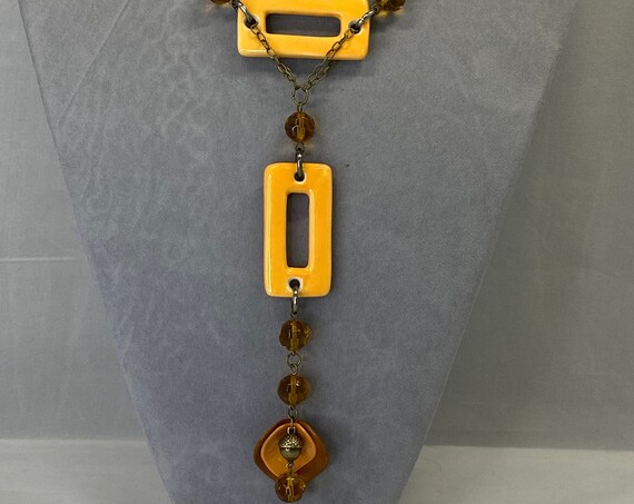 22.5" porcelain Y necklace
